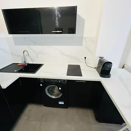 Proche Gare, T2 Neuf Et Climatise Valence