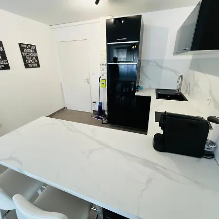 Proche Gare, T2 Neuf Et Climatise Apartman