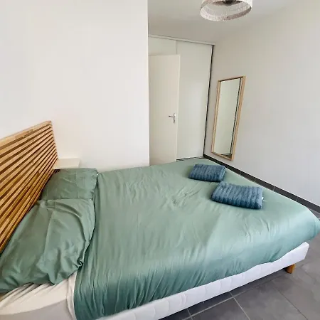 Proche Gare, T2 Neuf Et Climatise * Valence