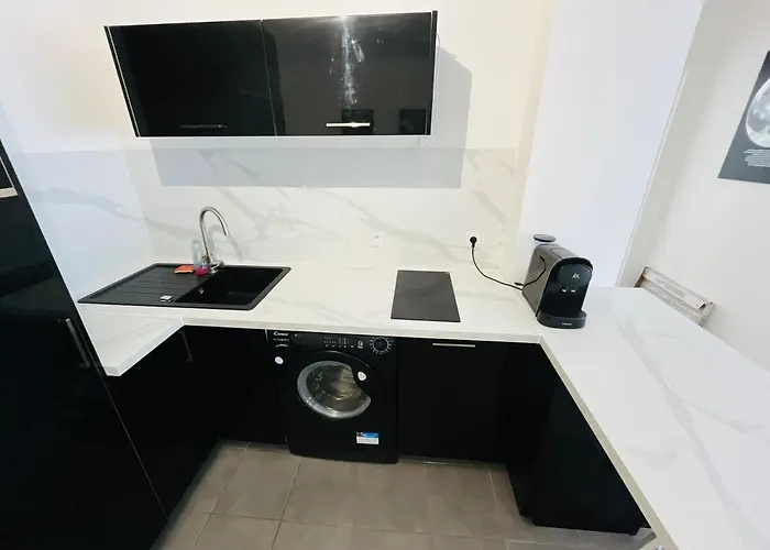 Proche Gare, T2 Neuf Et Climatise Valence